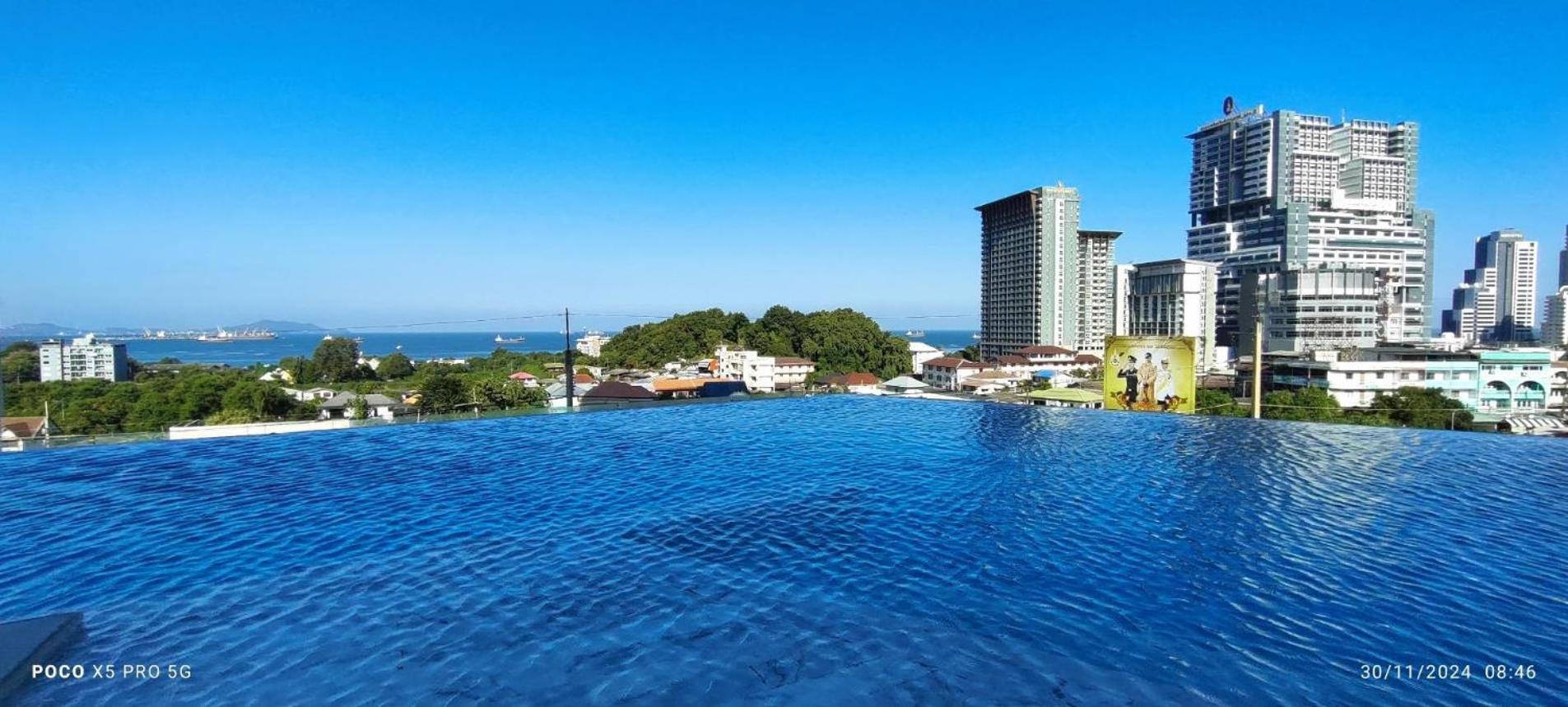 Arize Hotel Sri Racha Si Racha Luaran gambar
