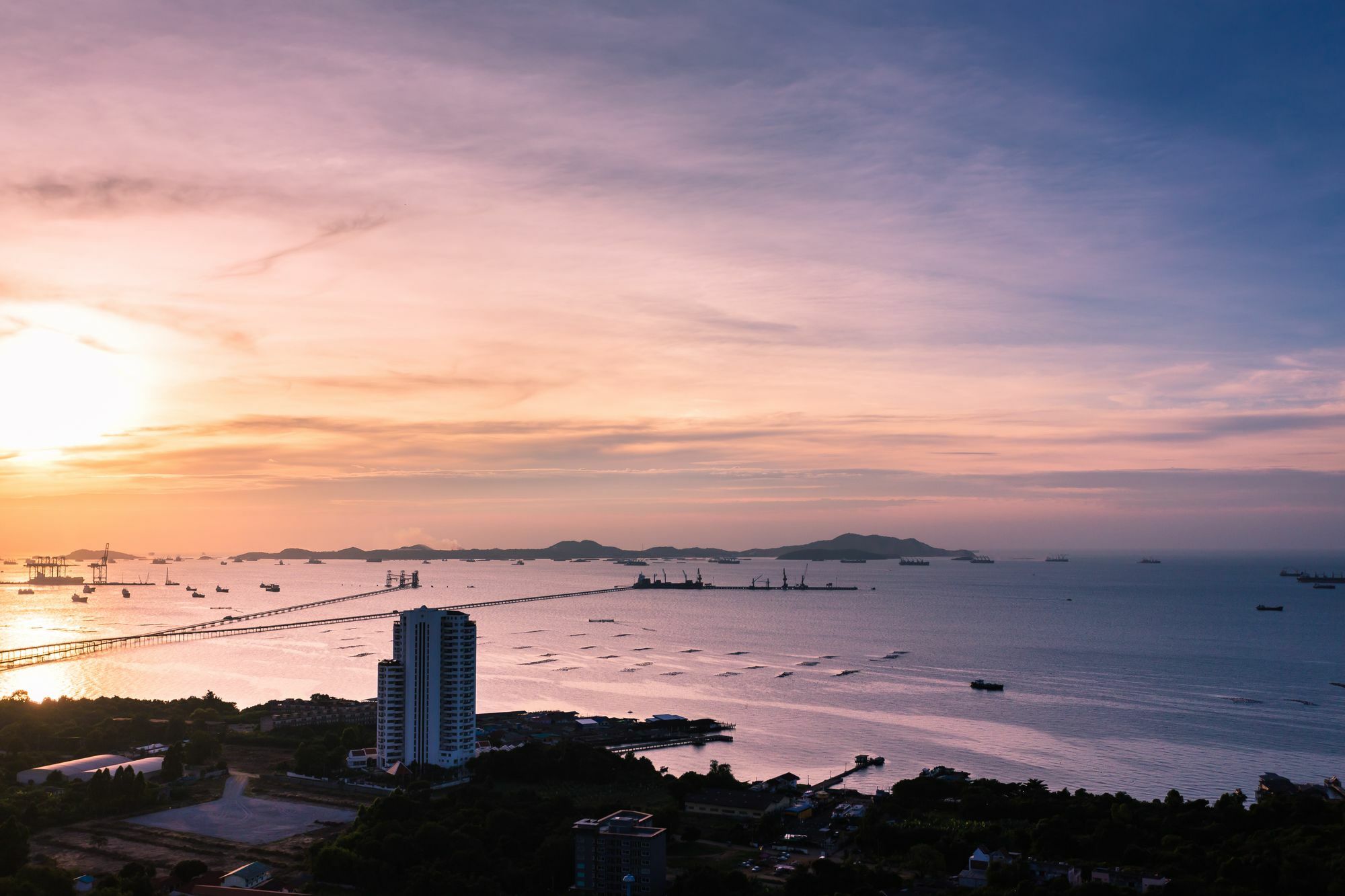 Arize Hotel Sri Racha Si Racha Luaran gambar